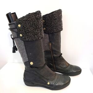 TOTO Womens 7 Tall Leather and  Sheepskin Riding M